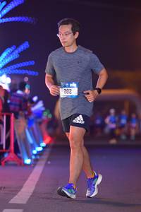 BIB: 202
                            <button type="button" onclick="openModal(21453644)" class="btn btn-primary btn-sm float-right btn-popup" data-toggle="modal" data-target=".modal-high-quality">
                        <i class="fas fa-shopping-cart"></i> Add to Cart
                    </button>
                                            <button type="button" onclick="isThisMe(21453644, true)" class="btn btn-success btn-sm float-right btn-popup btn-isme hidden" data-toggle="tooltip" data-placement="bottom" title="นี่คือรูปของคุณใช่ไหม คลิกที่นี่เพื่อเอาเข้าอัลบั้ม">
                        <i class="fas fa-plus"></i> Add to album
                    </button>
                    <button type="button" onclick="isThisMe(21453644, false)" class="btn btn-warning btn-sm float-right btn-popup btn-isnotme hidden">
                        <i class="fas fa-ban"></i> Remove from album
                    </button>